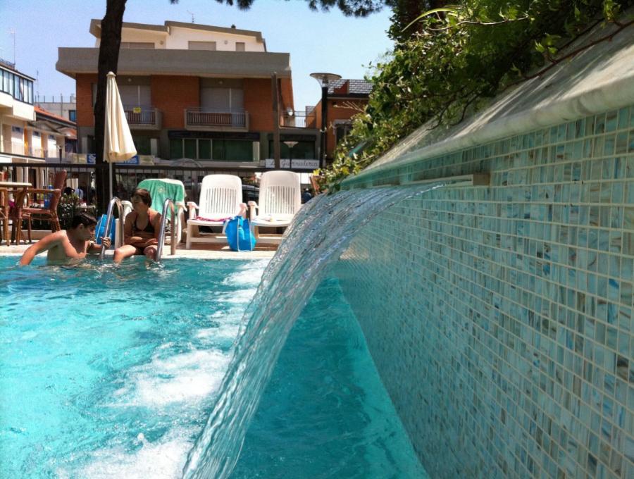 hotelvillaverde it piscina 006
